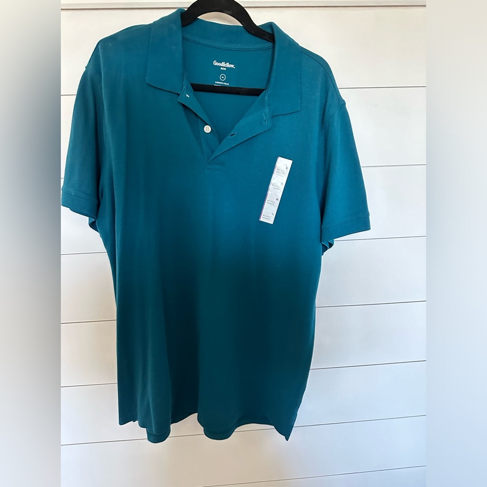 XL polo T shirt.